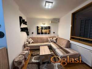 Izdaje se odličan namešten dvosoban stan na Limanu!